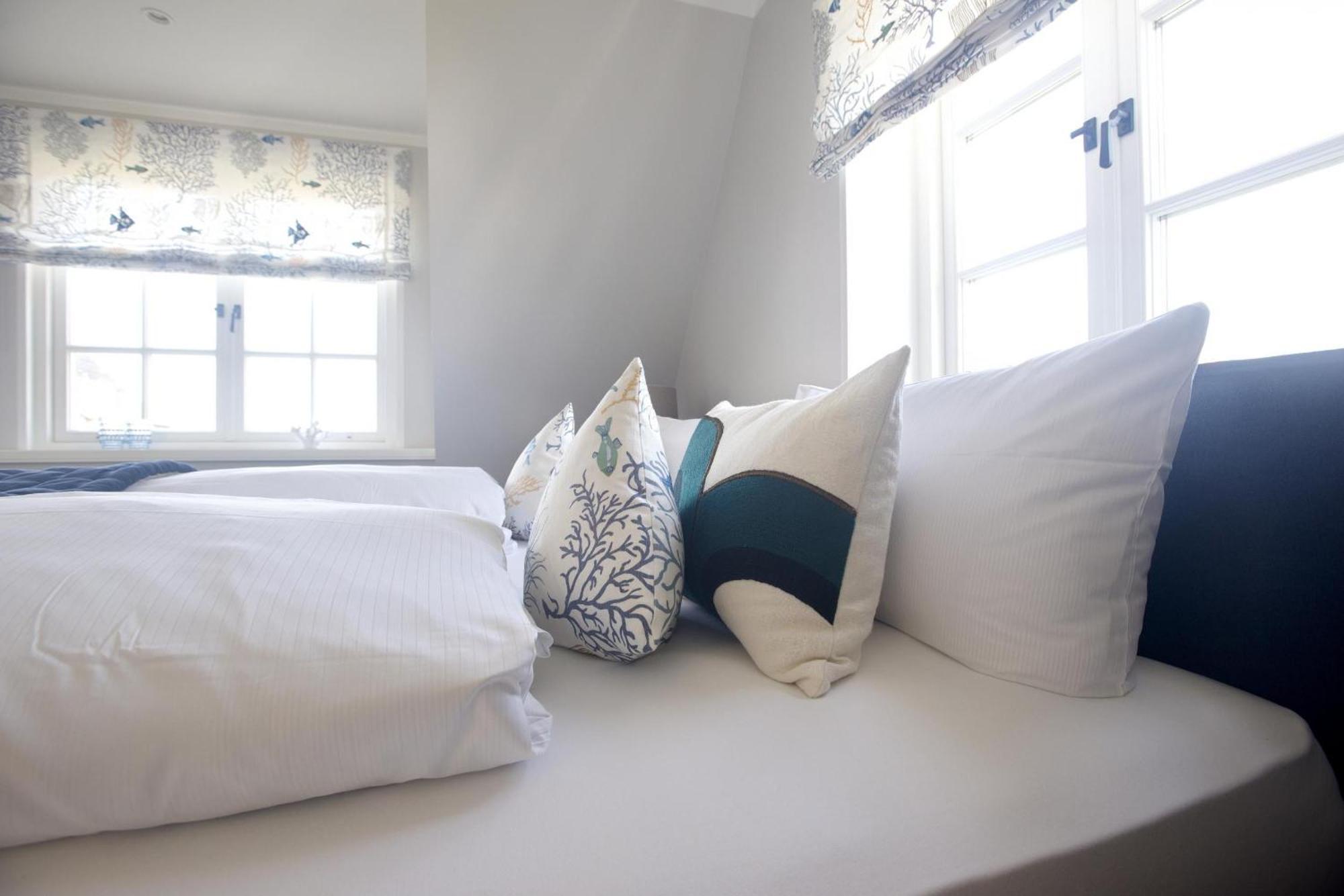 Neu! Ferienhaus Litj Horsa Hoog - Luxus, Lage, Leichtigkeit Mit Wellenrauschen In Wenningstedt Sylt Zewnętrze zdjęcie